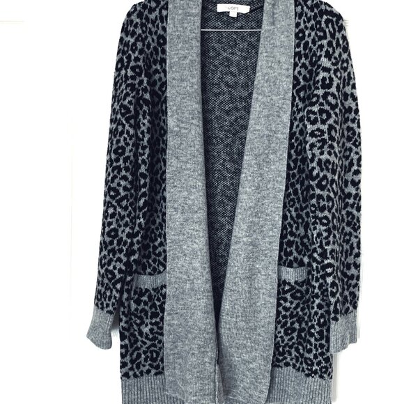 LOFT Grey and Black Animal Print Open Front Long Line Sweater Pockets Sz Medium - Picture 1 of 13